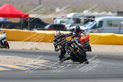 media/Apr-10-2022-SoCal Trackdays (Sun) [[f104b12566]]/Turn 2 (1135am)/